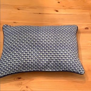 Vineyard vines whale pillow